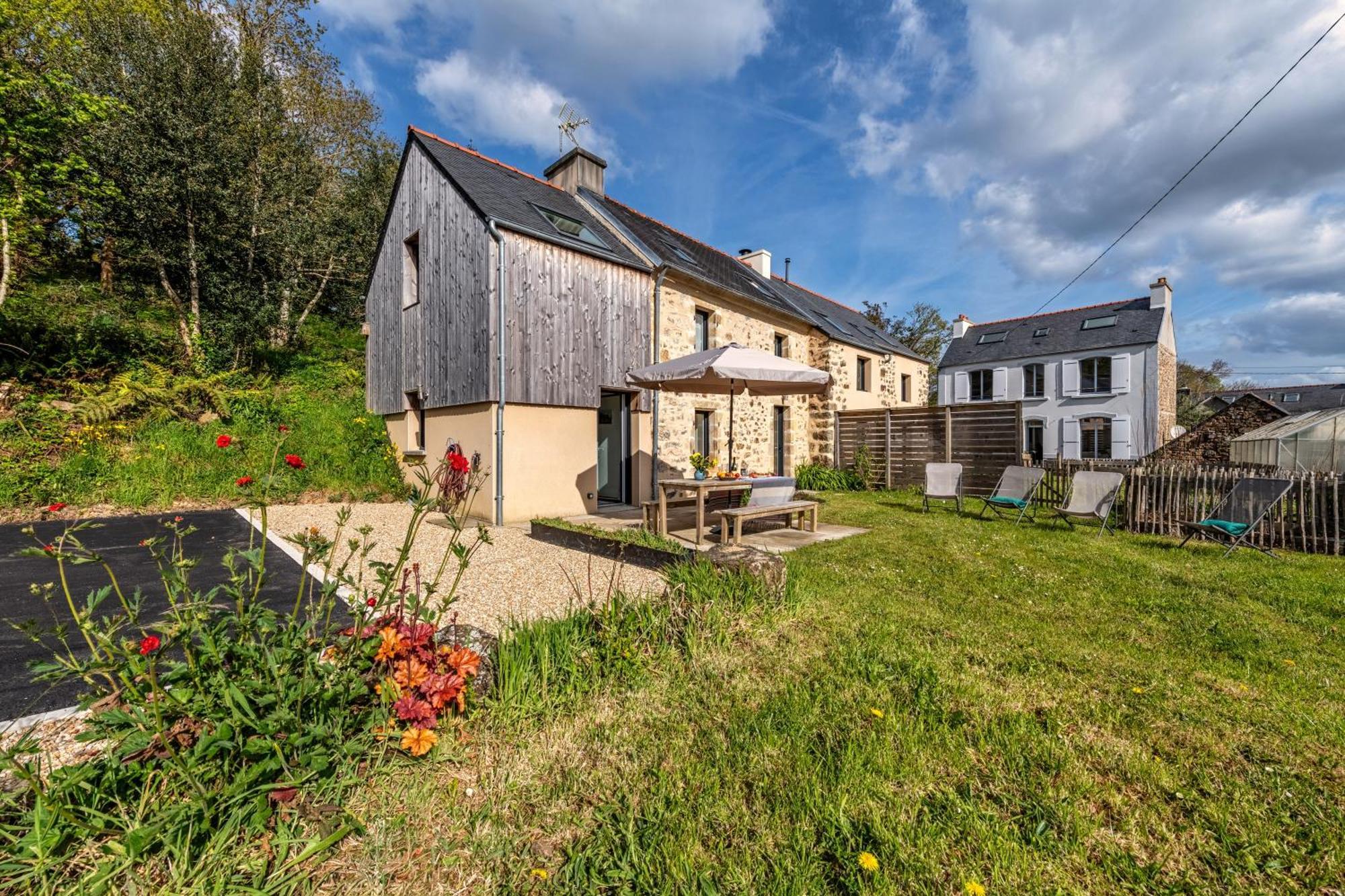 Toudig - Maison Avec Terrasse Et Jardin Плугастель-Даулас Экстерьер фото